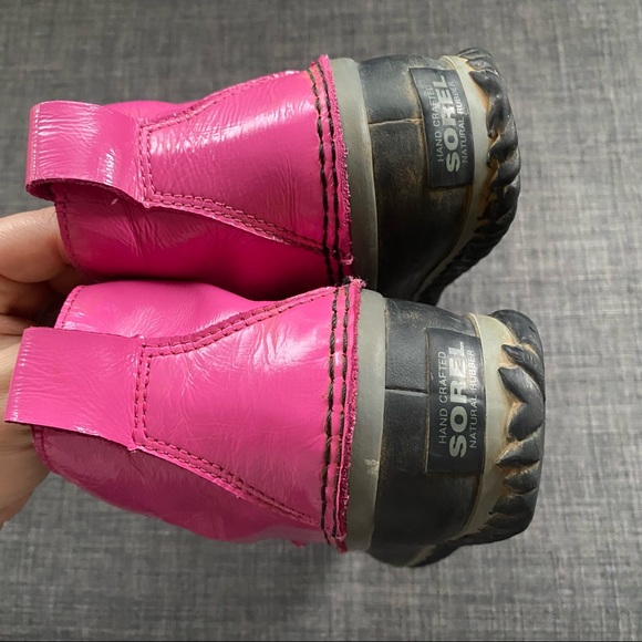 Sorel Out N About Hot Pink Black Duck Boot - Picture 5 of 10